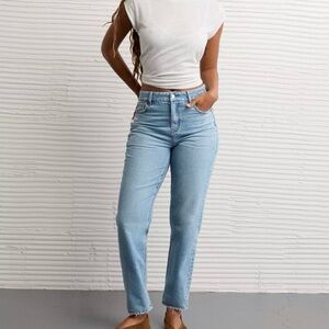 American Eagle Women's Curvy Mom Jeans